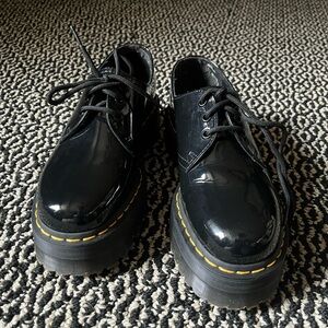 Doc Martens women’s derby glossy platform size 8